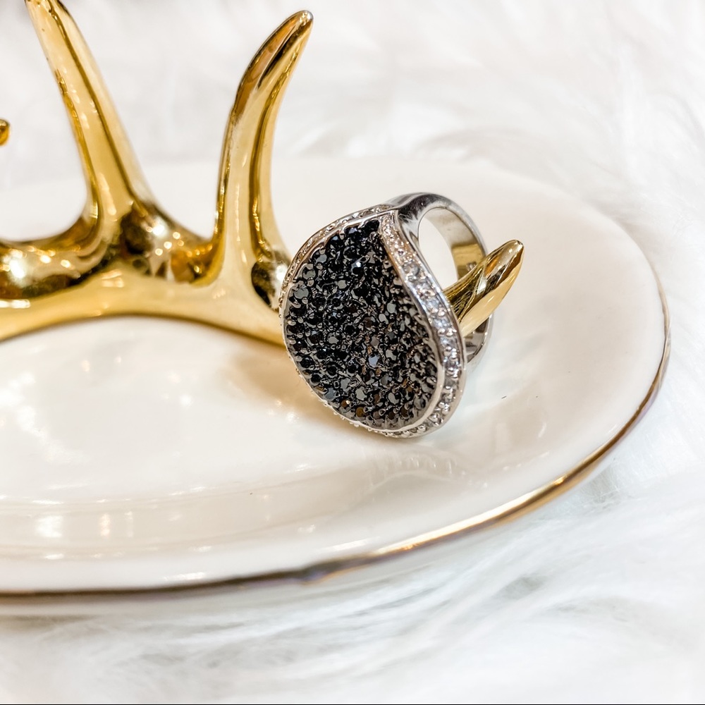 Host Pick 4/20 Lia Sofia “Showcase” Ring - image 3